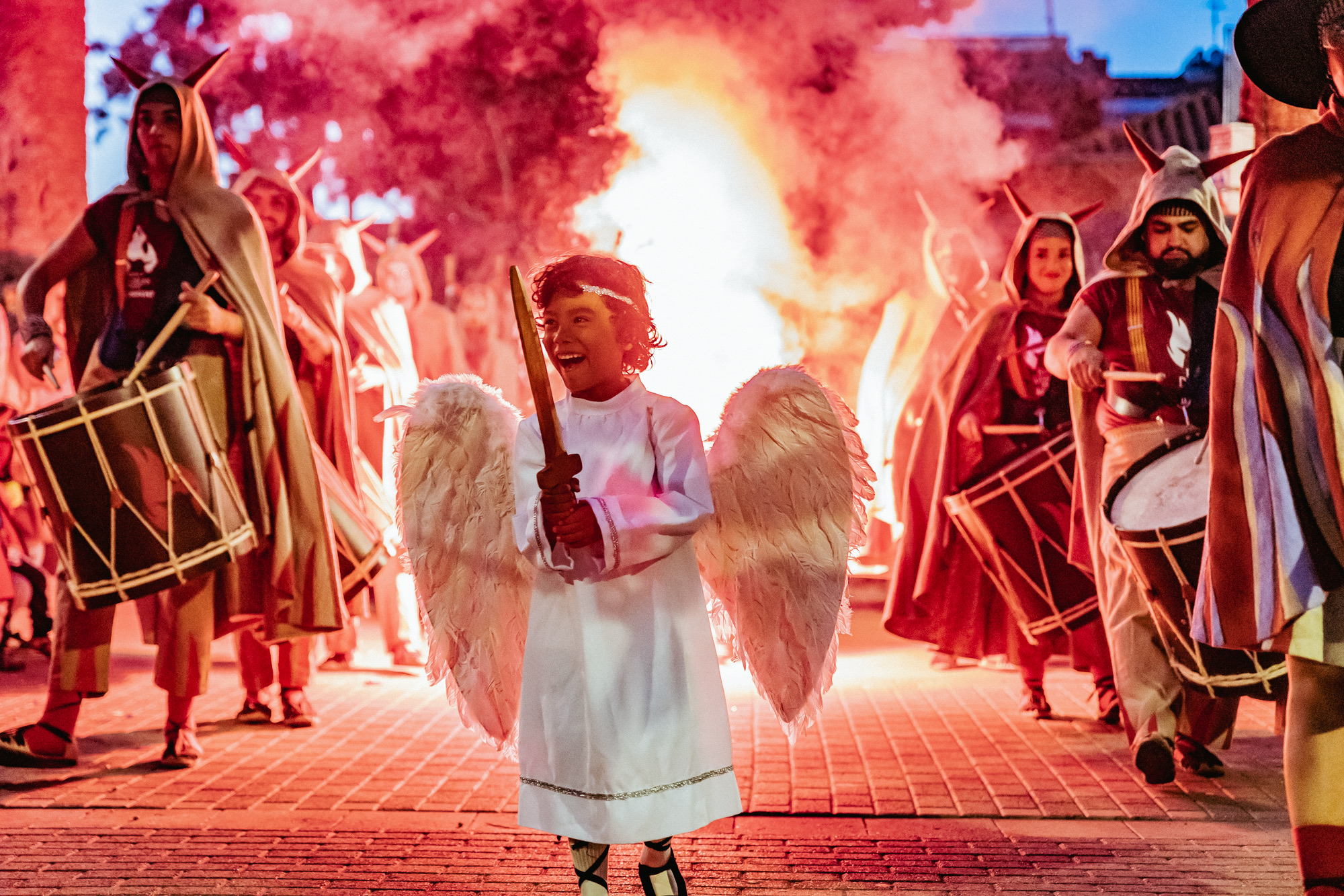 Seguici Popular del Ball de Diables pels carrers del Prat